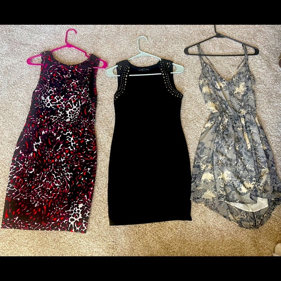 Dresses - Picture 1 of 1